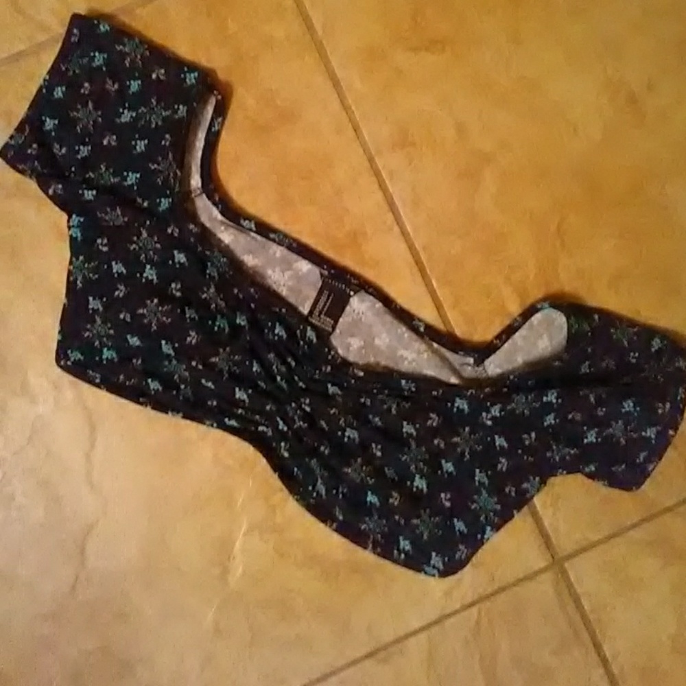 Tiny crop top